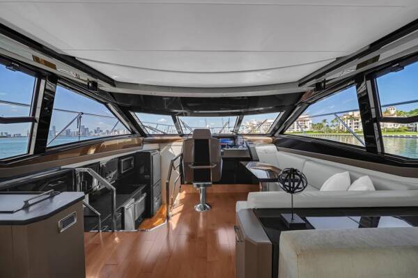 70’ Marquis - Image 6