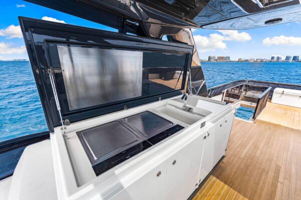 FERRETTI 78' - Image 22