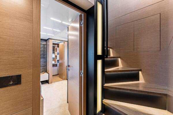 FERRETTI 78' - Image 17
