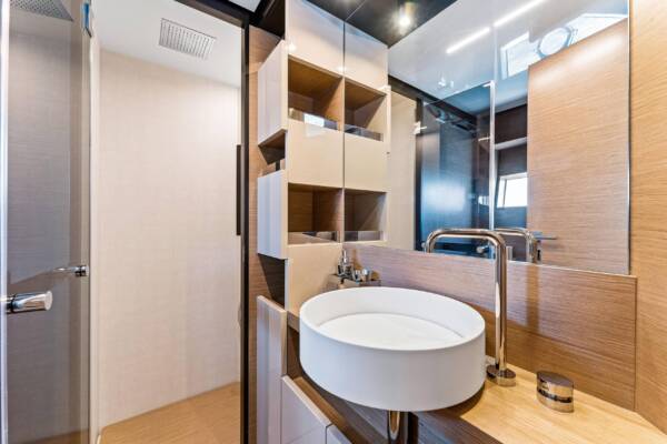 FERRETTI 78' - Image 6