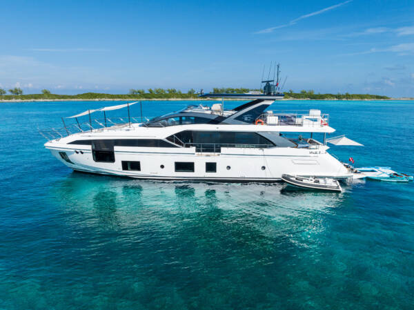 Azimut 88’ - Image 21