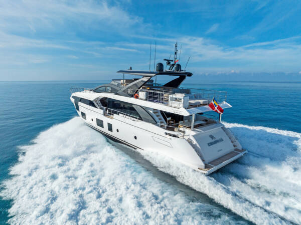 Azimut 88’ - Image 18