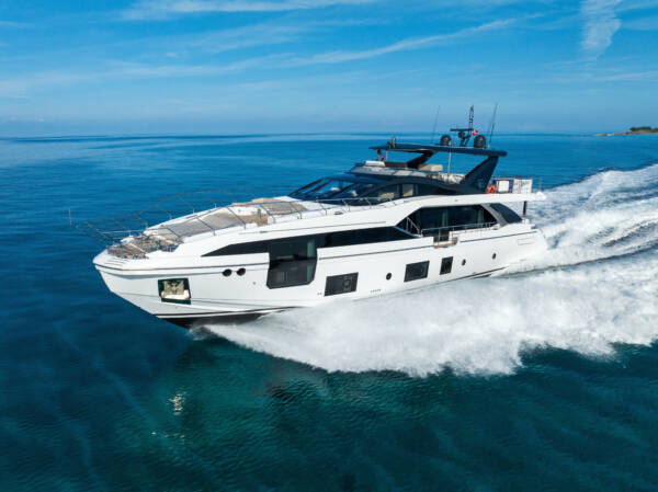 Azimut 88’ - Image 16