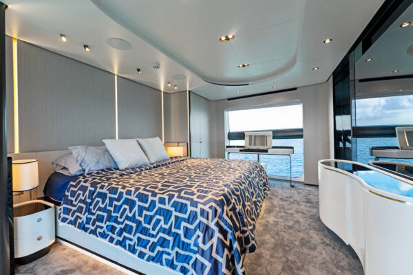Azimut 88’ - Image 31