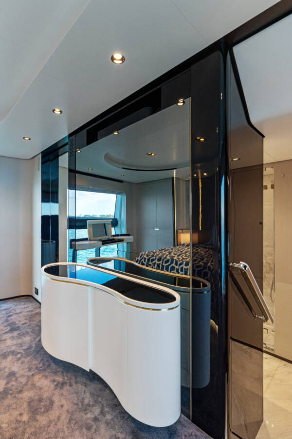 Azimut 88’ - Image 33