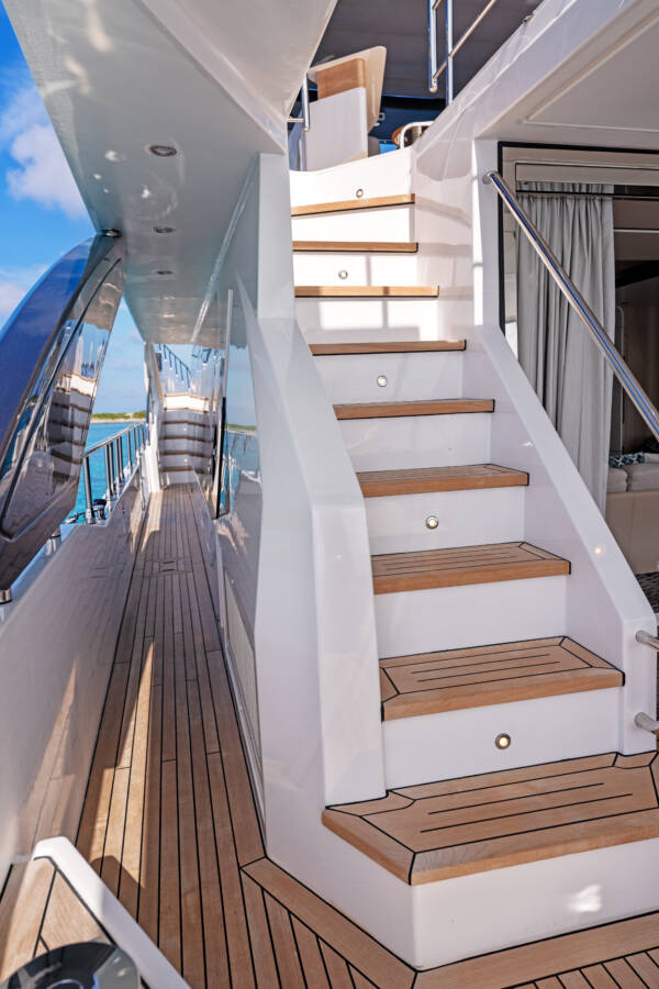 Azimut 88’ - Image 42