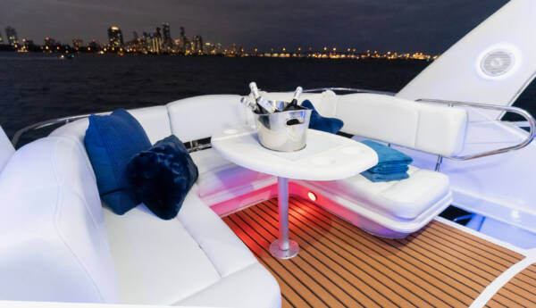 Sea Ray 48' - Image 13