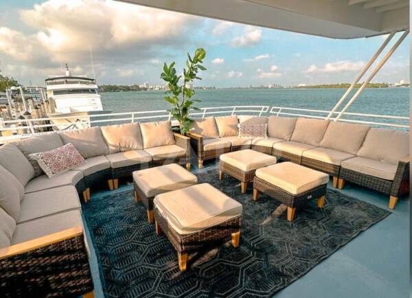 Luxury 100' - Image 9
