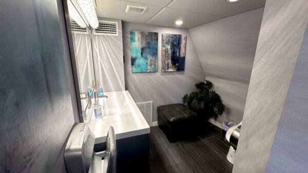 Luxury 100' - Image 6