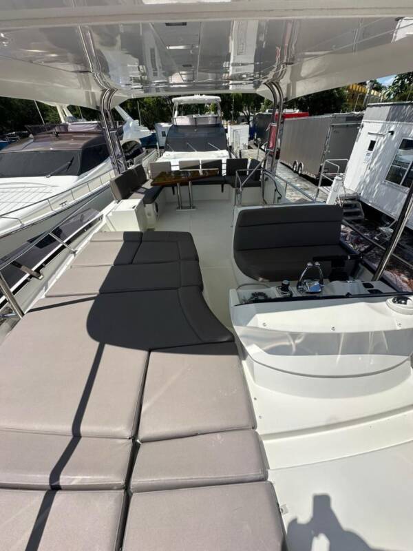 Prestige 55' - Image 11