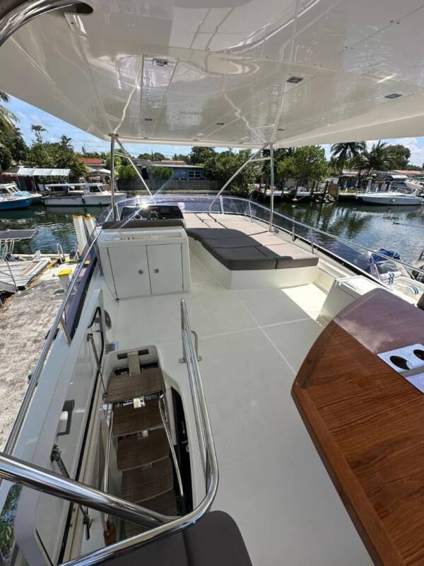 Prestige 55' - Image 13