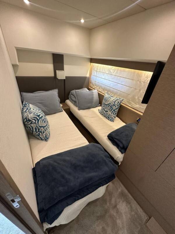 Prestige 55' - Image 6